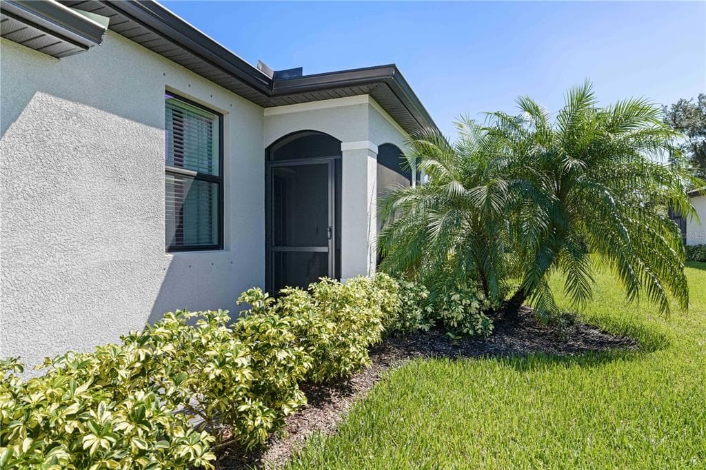 2192 BONITO WAY photo 16