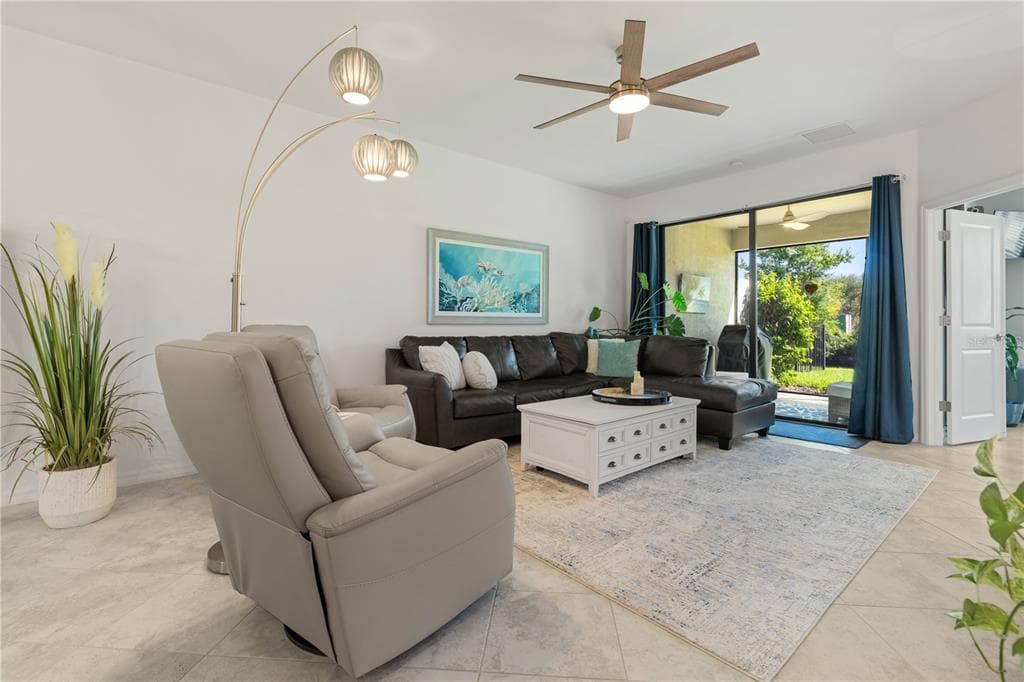 2192 BONITO WAY photo 22