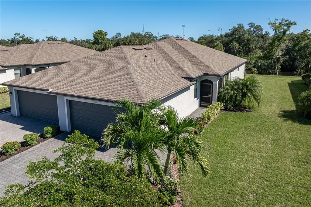 2192 BONITO WAY photo 1