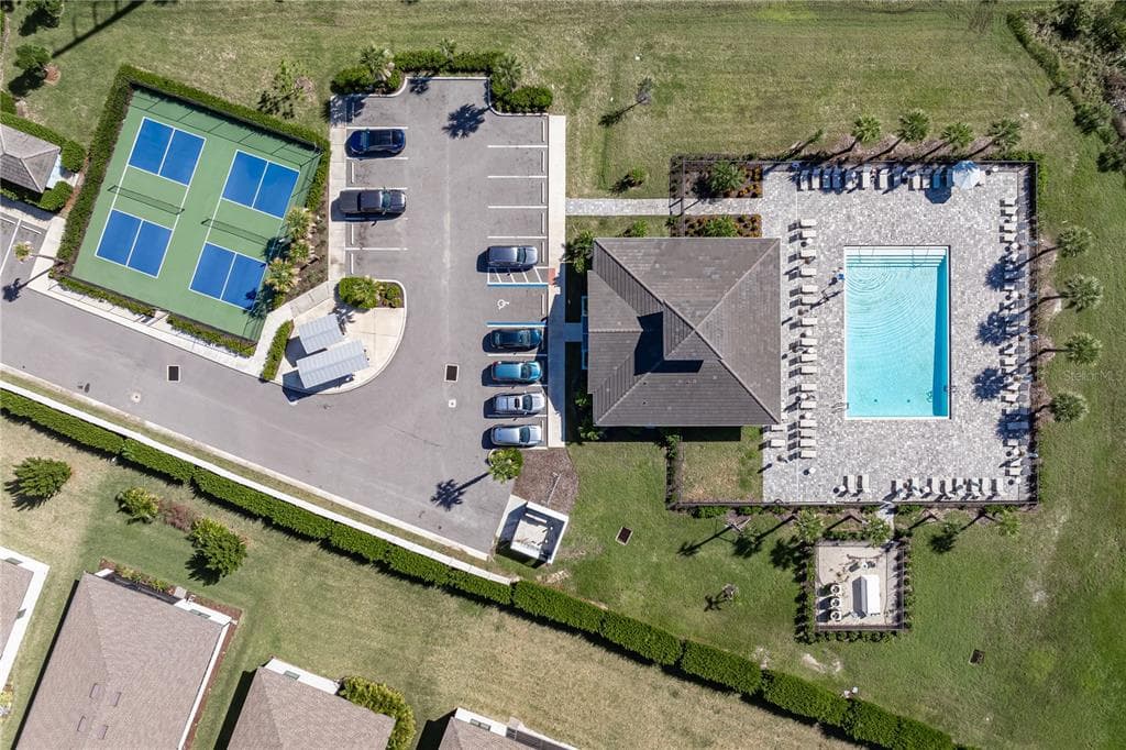 2192 BONITO WAY photo 11