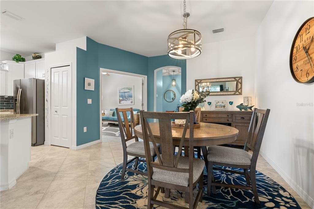 2192 BONITO WAY photo 25