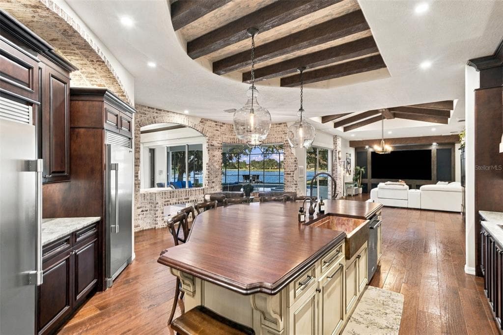 6835 PINDO BOULEVARD photo 13