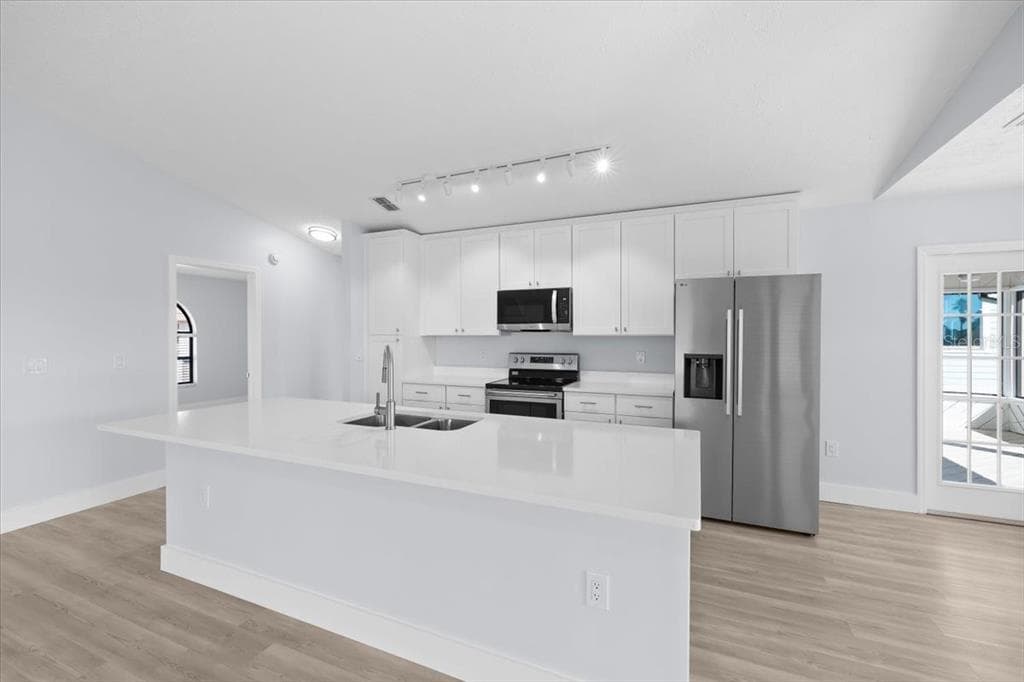 4066 ORIENT DRIVE photo 2