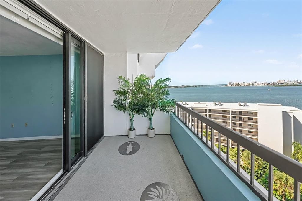 30 TURNER STREET 806 photo 18