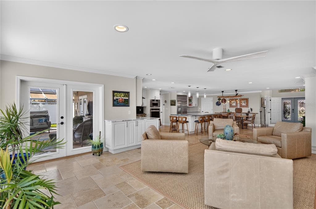 779 ISLAND WAY photo 8