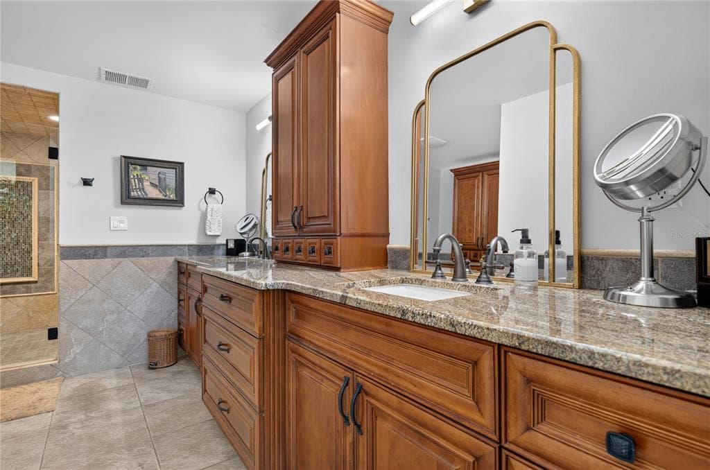 779 ISLAND WAY photo 25