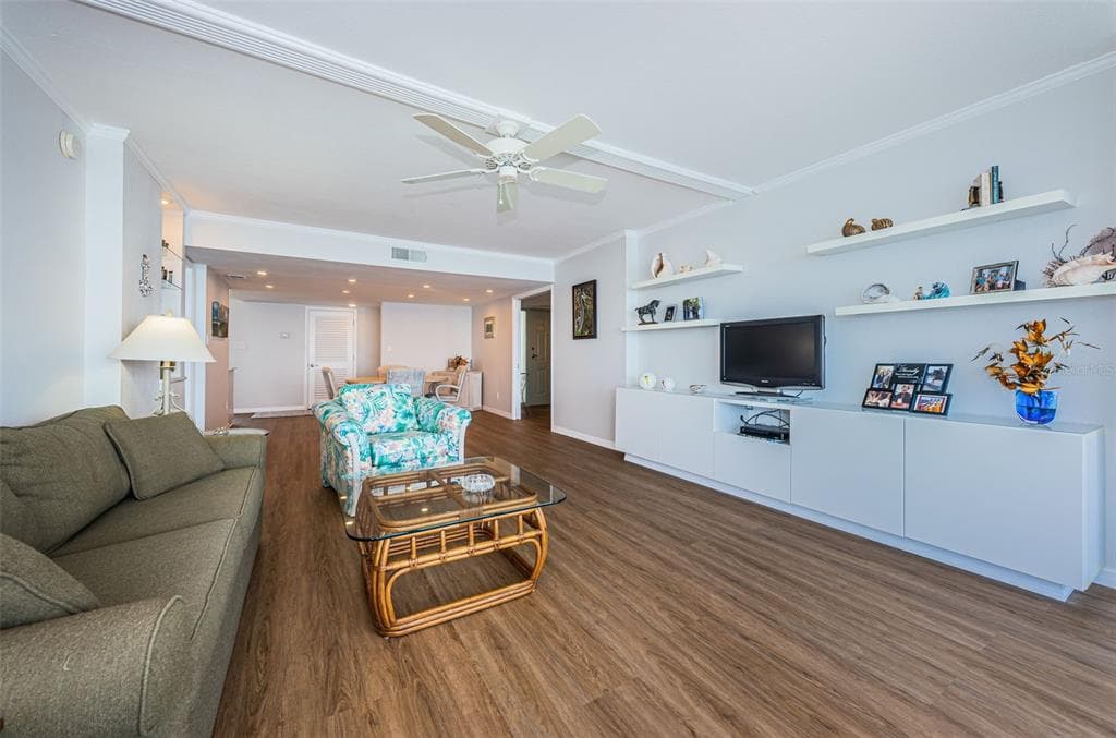 200 WOODETTE DRIVE 401A photo 13