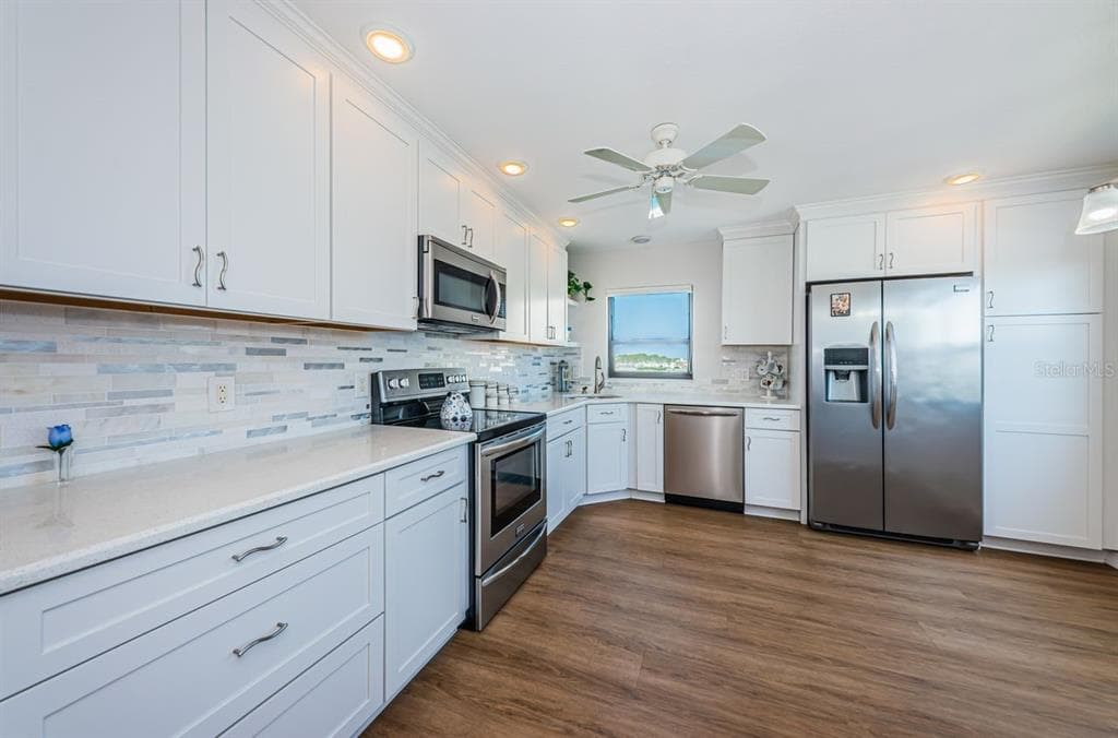 200 WOODETTE DRIVE 401A photo 11