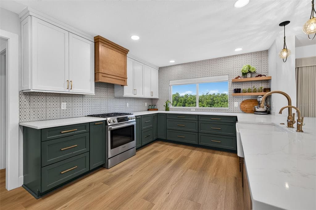 4606 BAY CREST DRIVE photo 9
