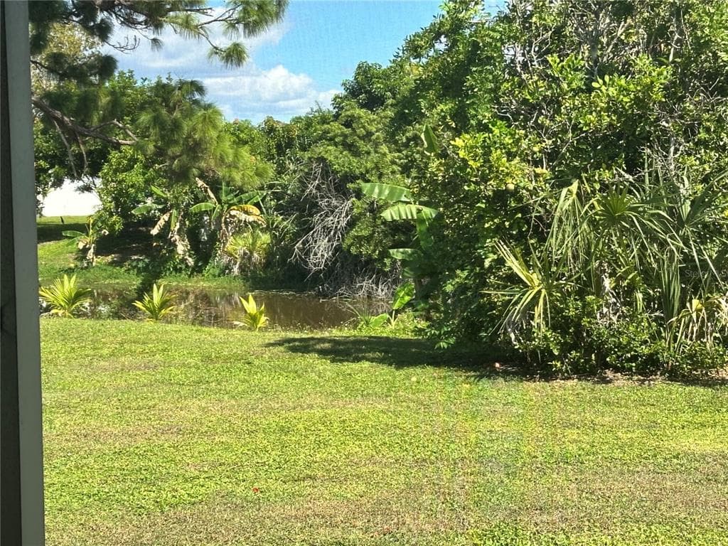 1554 INVERNESS STREET photo 2