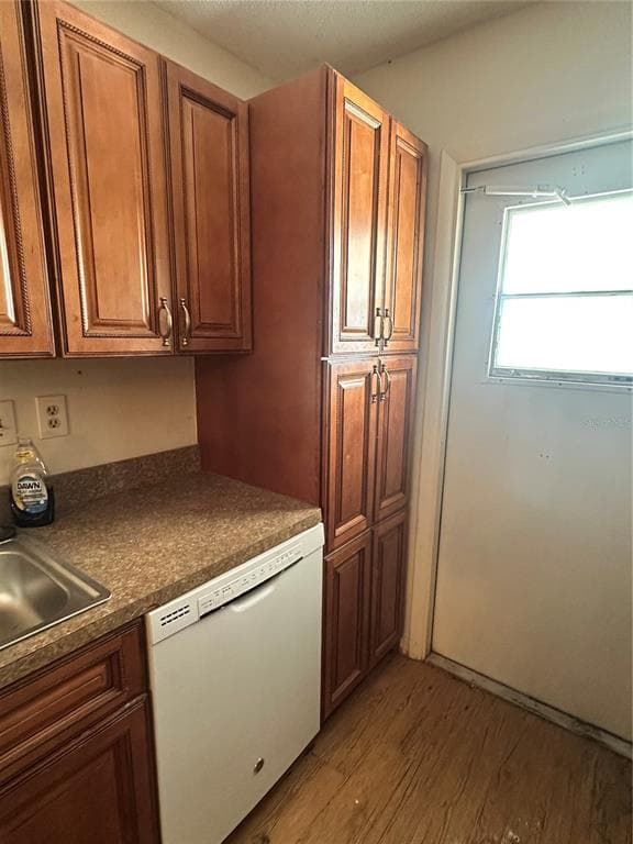 1554 INVERNESS STREET photo 11