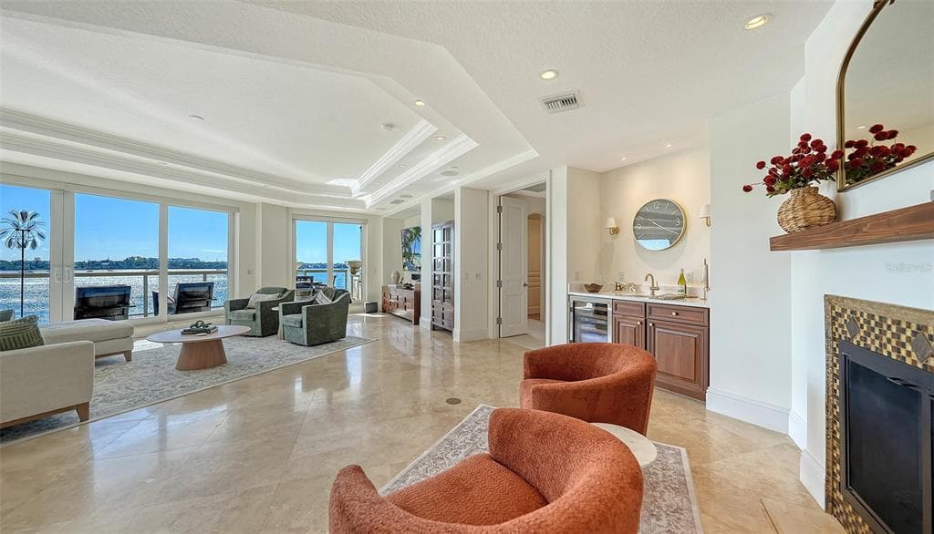 464 GOLDEN GATE POINT 304 photo 16