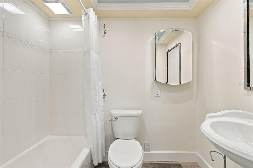 1 BOCA CIEGA POINT BOULEVARD 206 photo 23