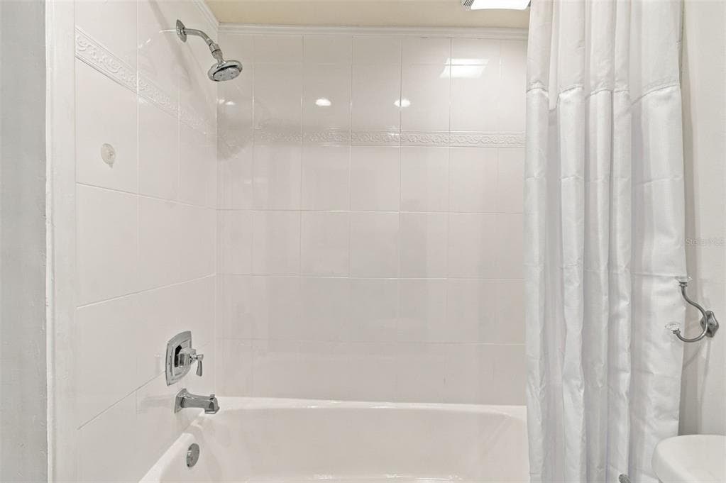 1 BOCA CIEGA POINT BOULEVARD 206 photo 24