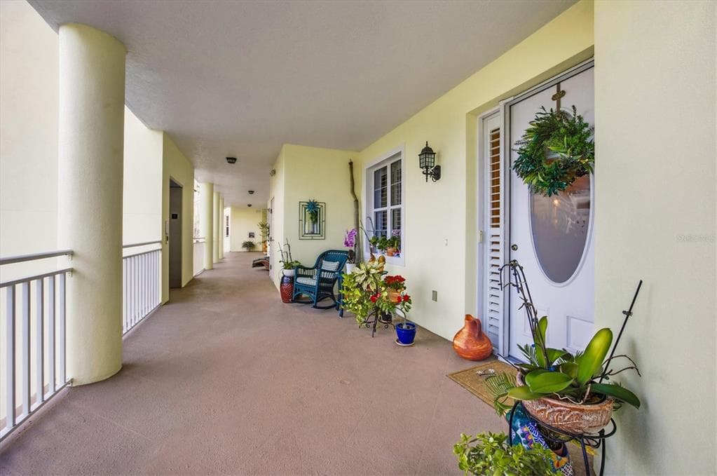 232 HIDDEN BAY DRIVE 303 photo 5
