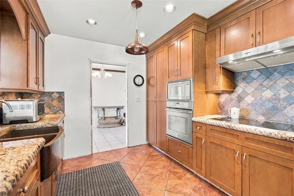 5451 WINDWARD WAY photo 16