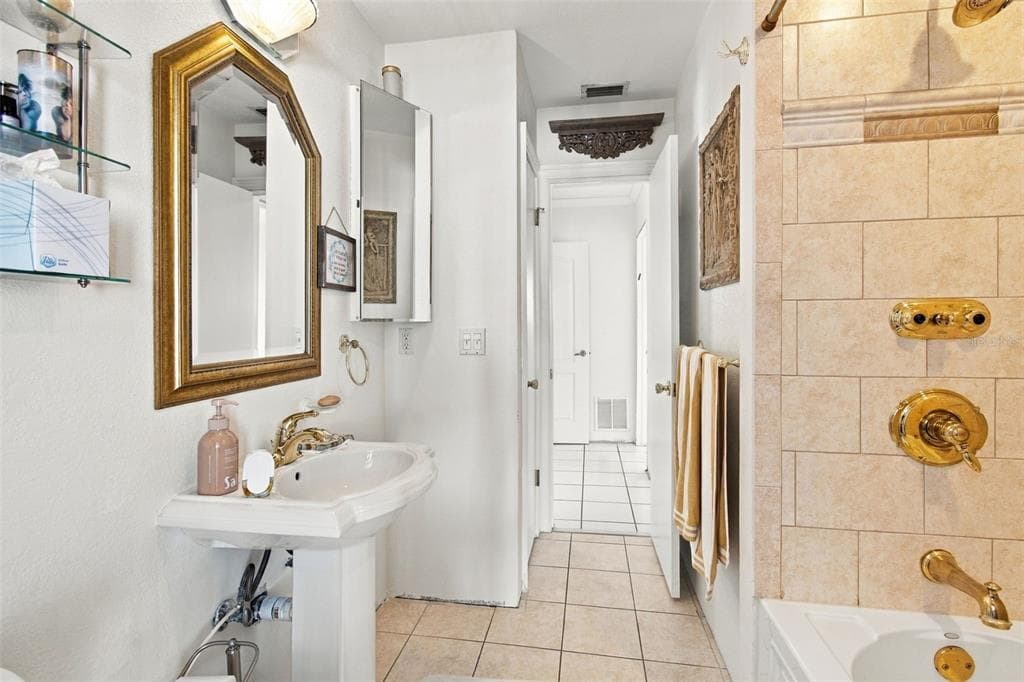 5451 WINDWARD WAY photo 25
