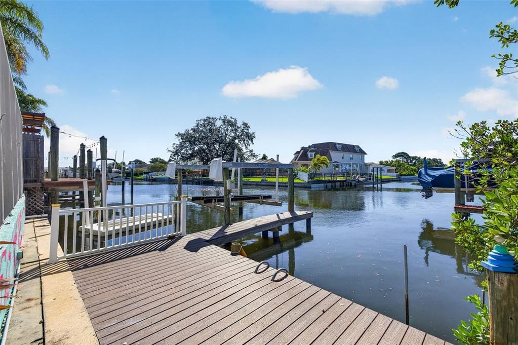 4643 BAY CREST DRIVE photo 4