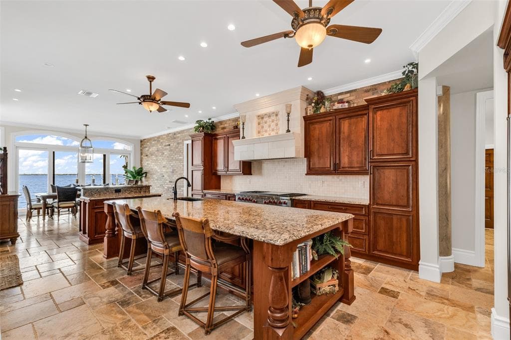 2030 JAMAICA WAY photo 12