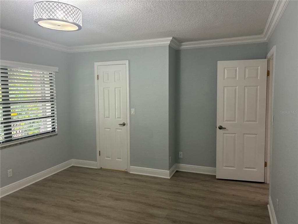 475 CANAL POINT N 1140 photo 12