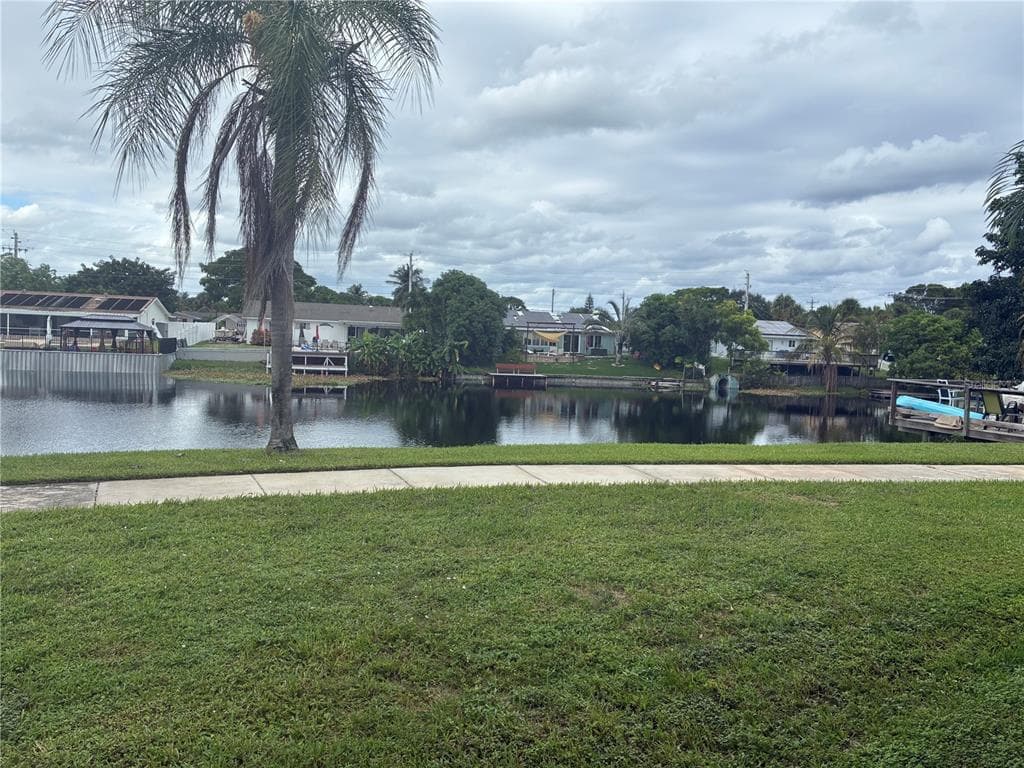 475 CANAL POINT N 1140 photo 24