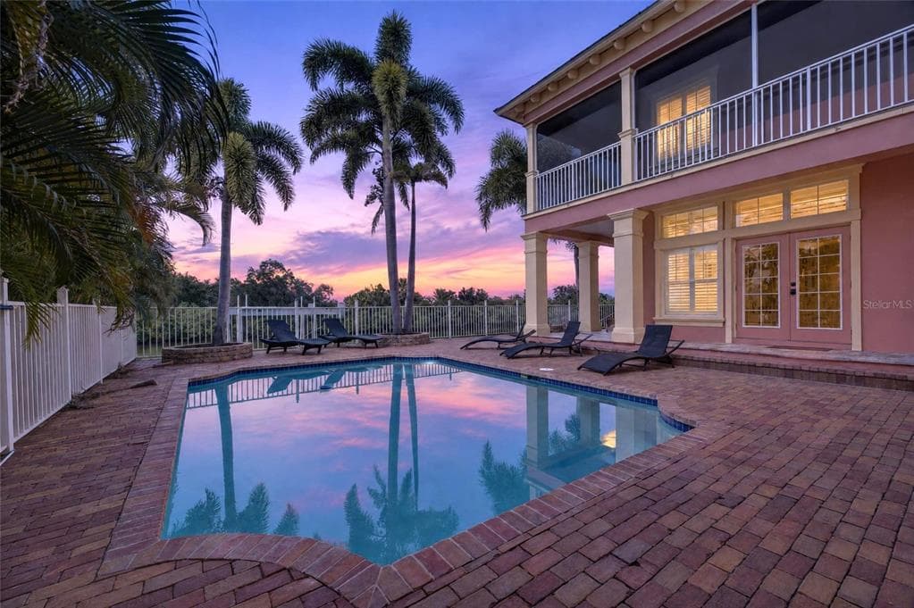 825 ISLEBAY DRIVE photo 3
