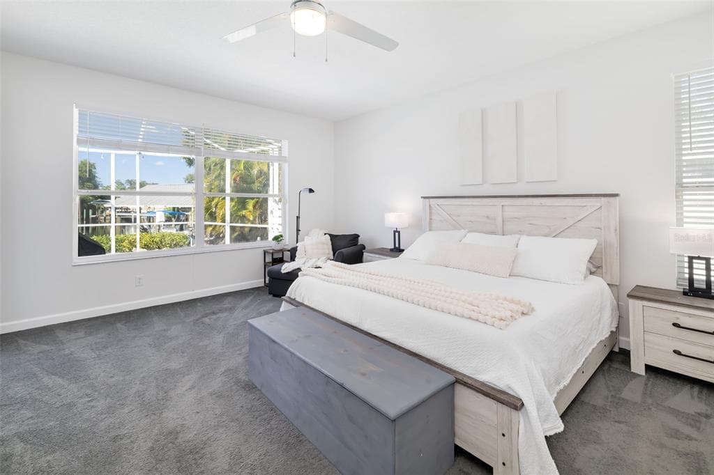 124 41ST CIRCLE E photo 14