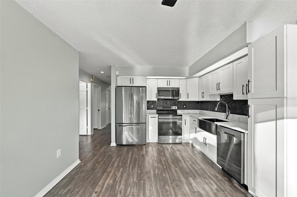 9049 ANTIGUA DRIVE photo 20