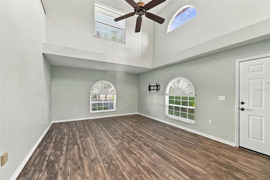 9049 ANTIGUA DRIVE photo 11
