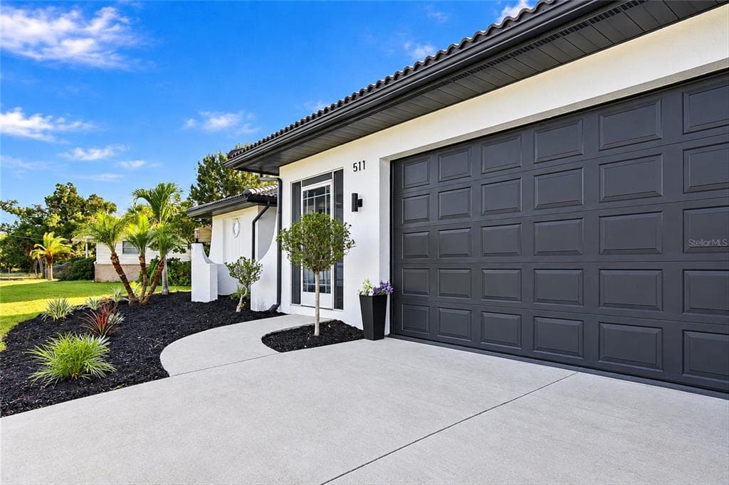 511 BONITO AVENUE photo 2