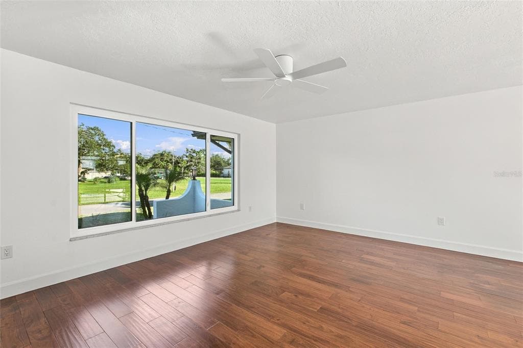 511 BONITO AVENUE photo 6