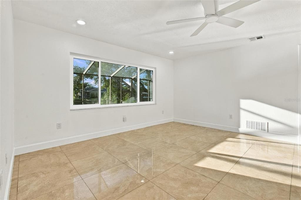 511 BONITO AVENUE photo 12