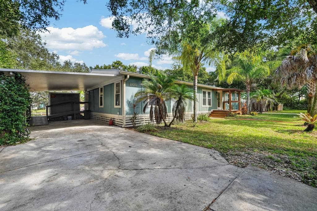 200 HILDAGO ROAD photo 2
