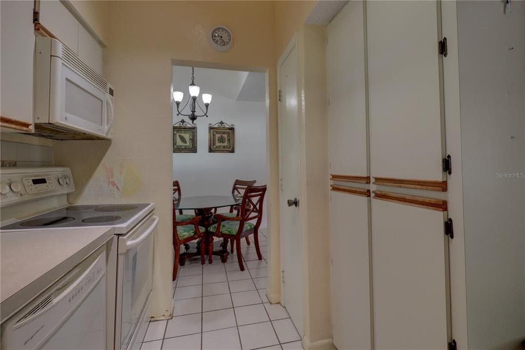 6356 SAFFORD TERRACE photo 17