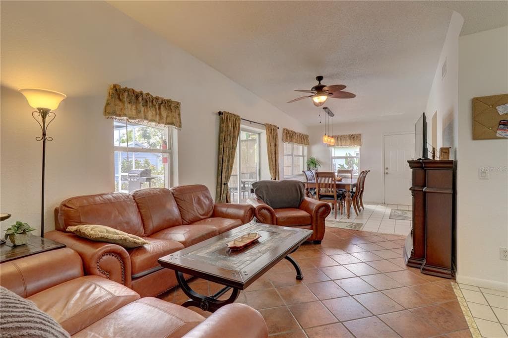6356 SAFFORD TERRACE photo 9
