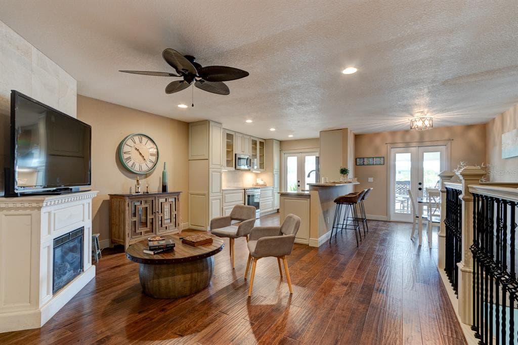 127 E ARIEL ROAD photo 8