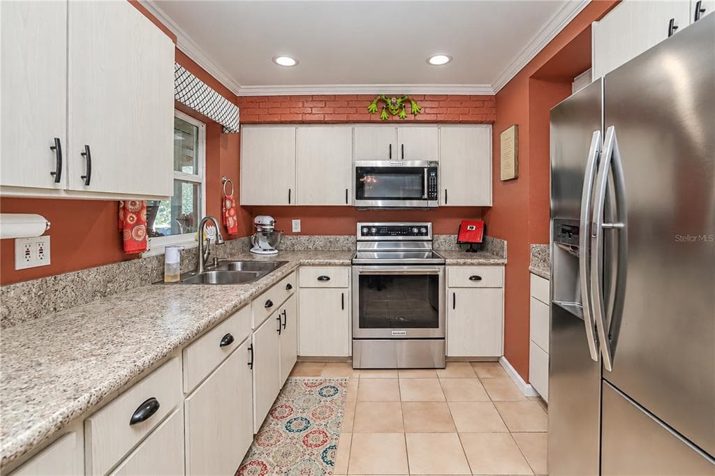 3397 ROCK CREEK DRIVE photo 2