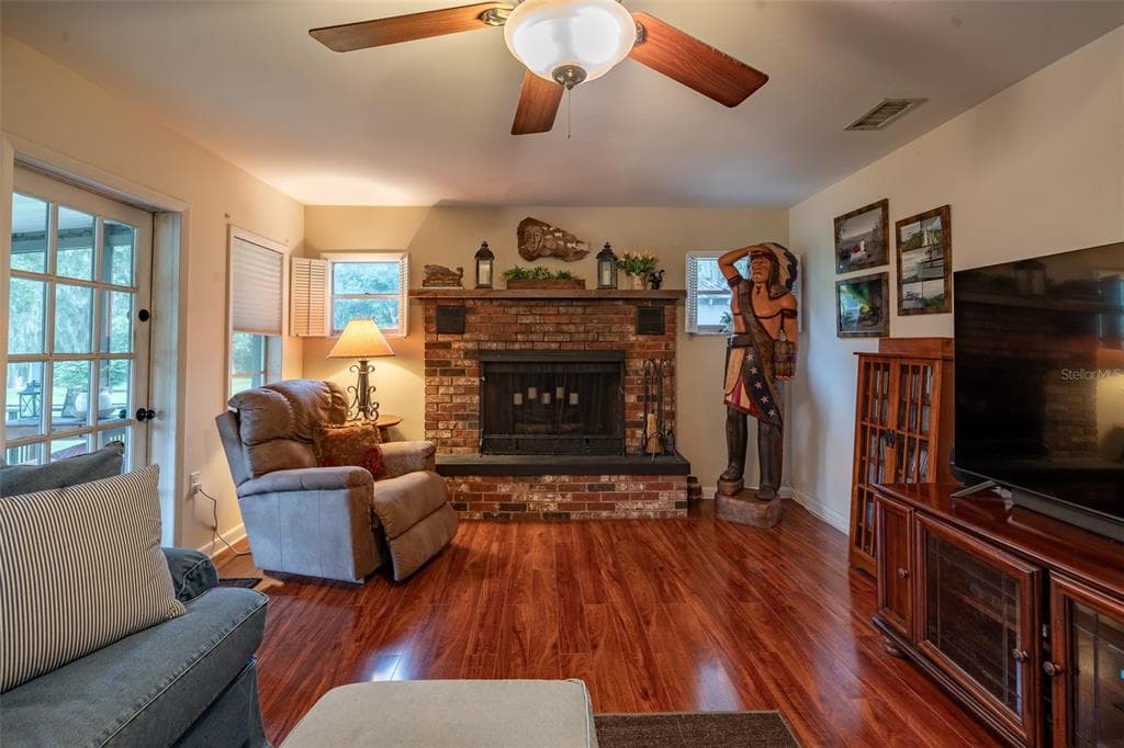 35935 NOLEN LANE photo 17
