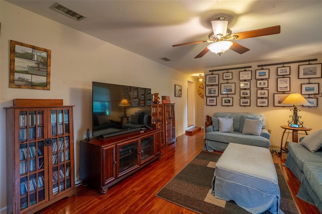 35935 NOLEN LANE photo 18