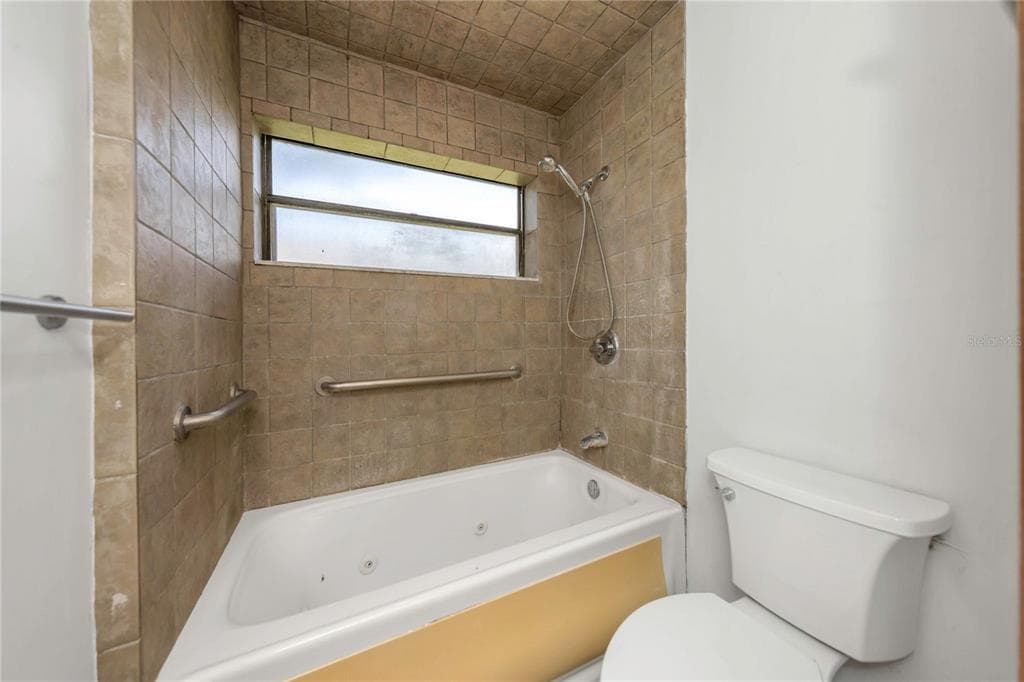 7448 17TH LANE NE photo 21