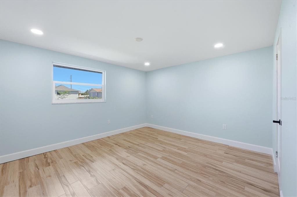 3028 BUTTONWOOD PLACE photo 17