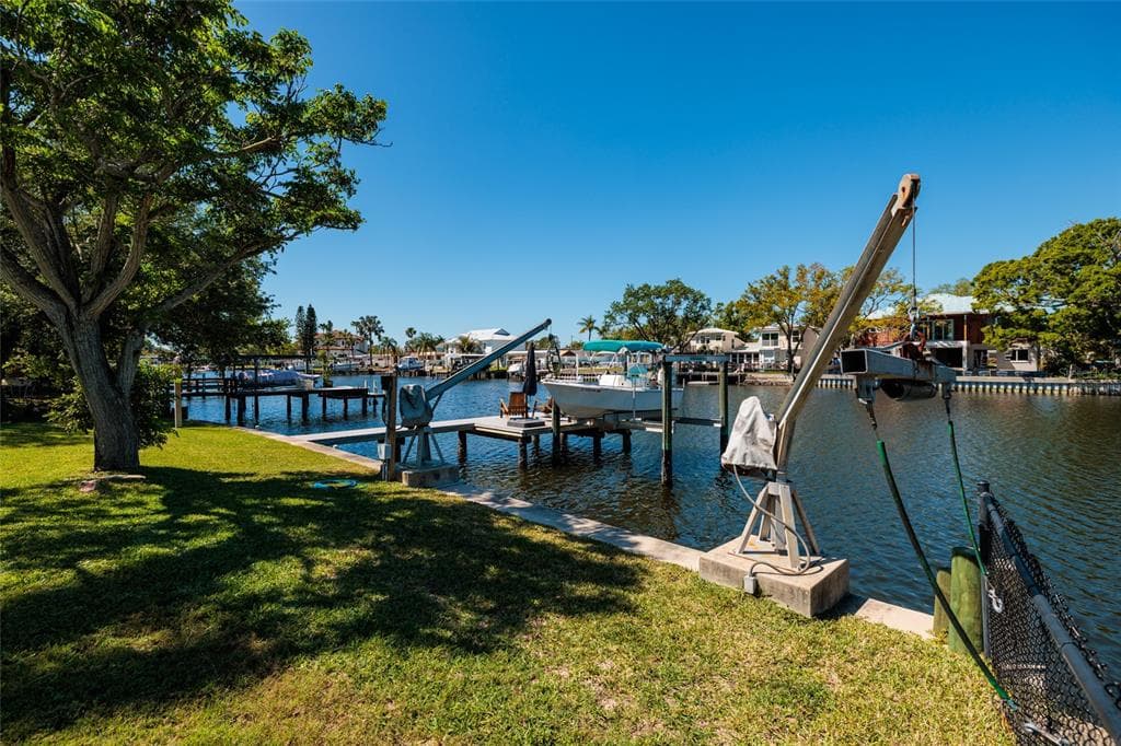 9298 SUN ISLE DRIVE NE photo 21
