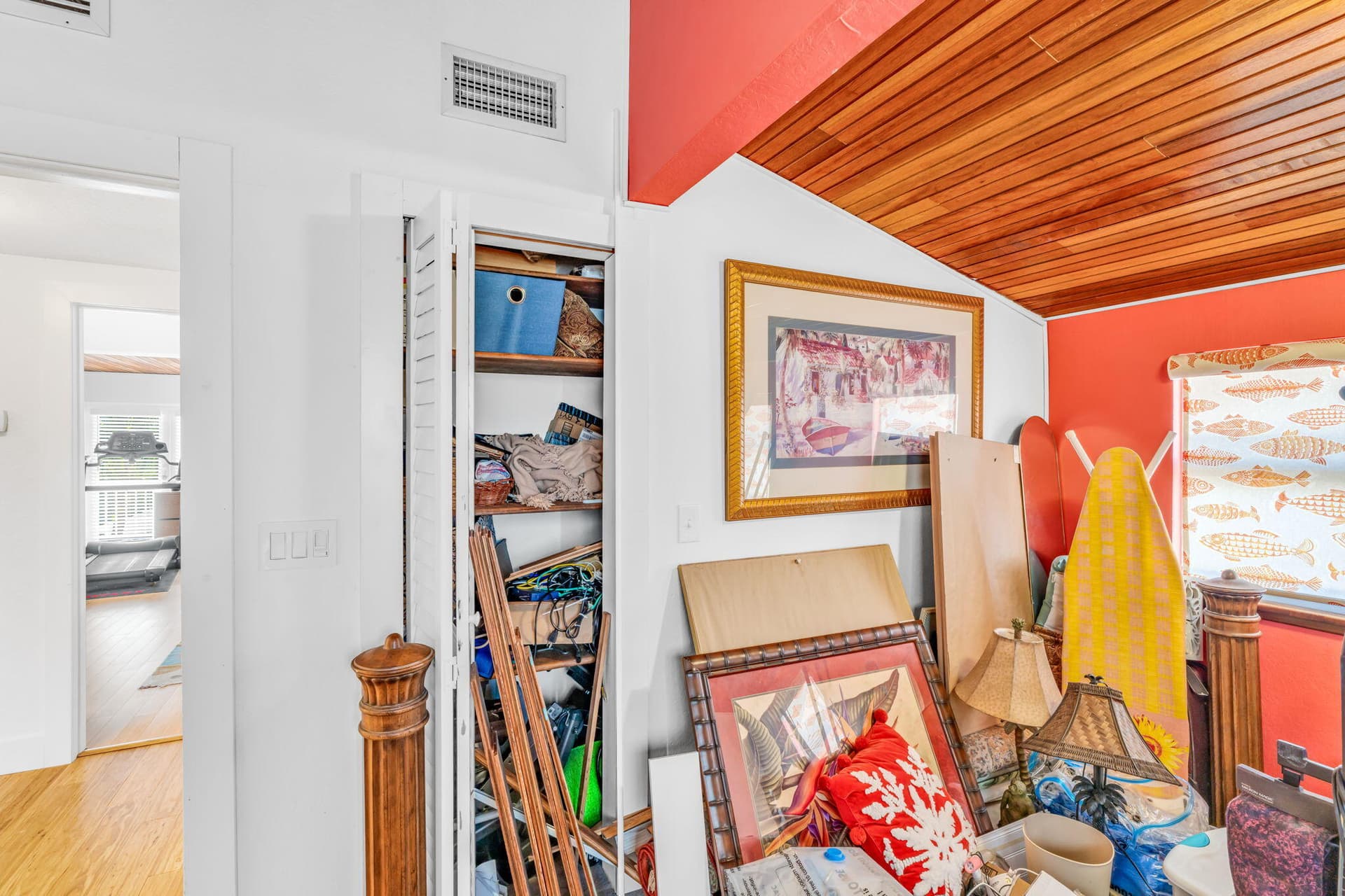 894 Ellen Dr photo 19