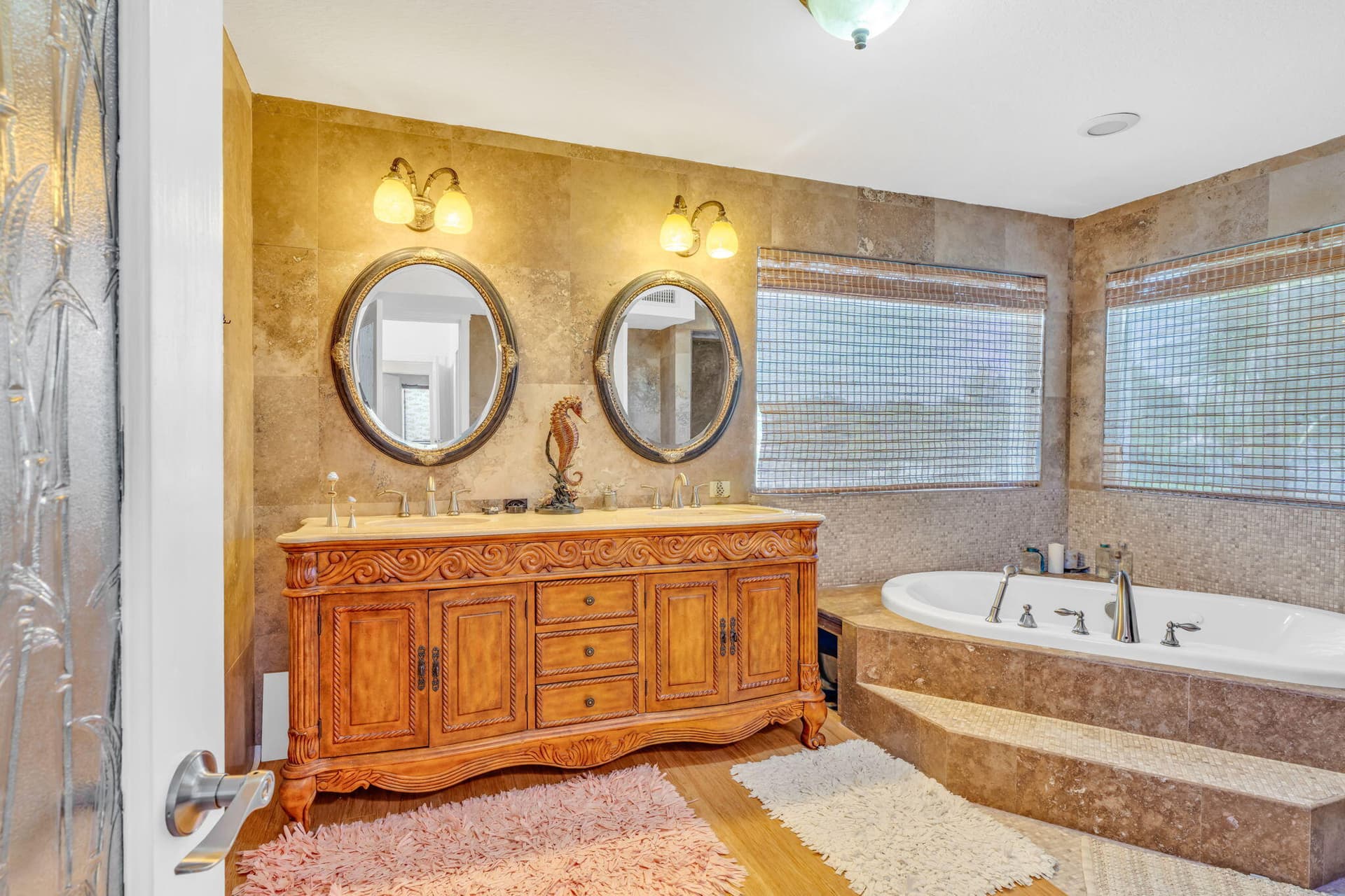 894 Ellen Dr photo 24