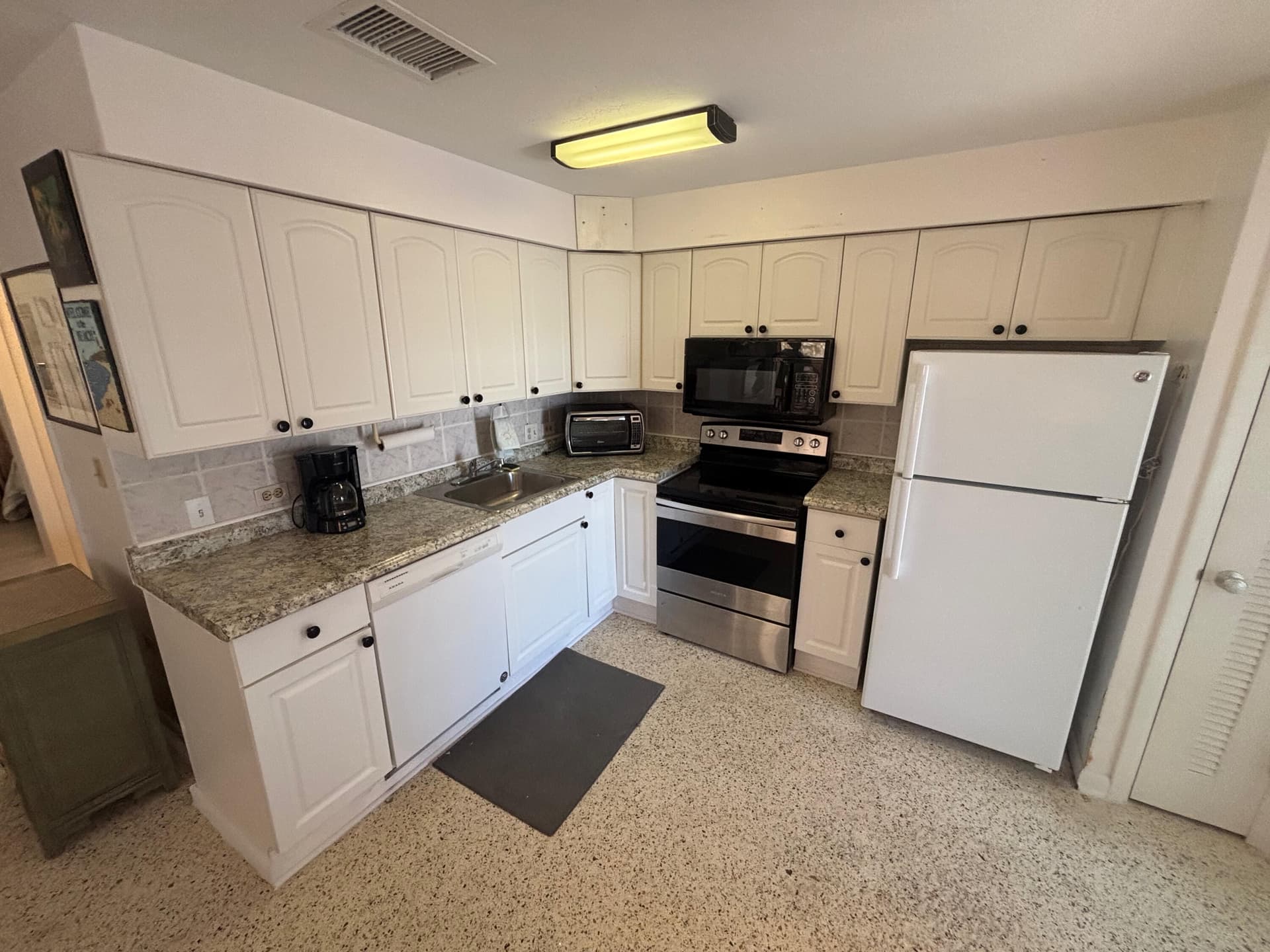 1433 Sunset Road photo 6