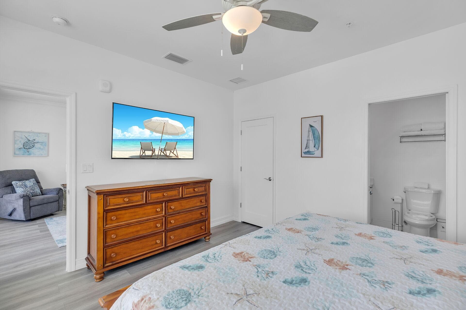 501 E Ocean Drive 9 photo 21