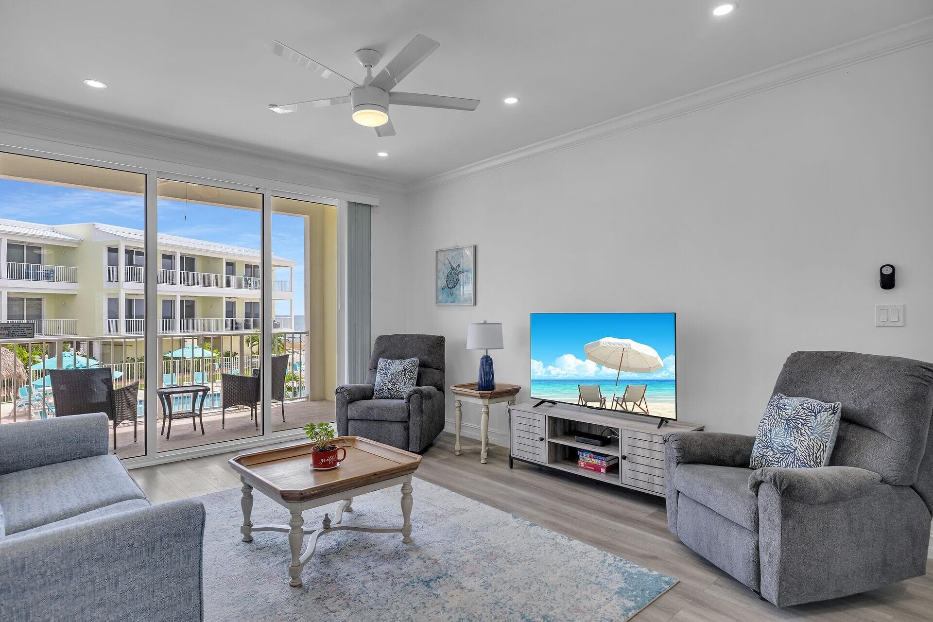 501 E Ocean Drive 9 photo 16