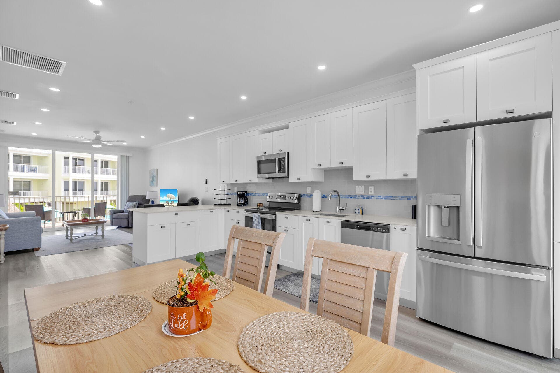 501 E Ocean Drive 9 photo 12