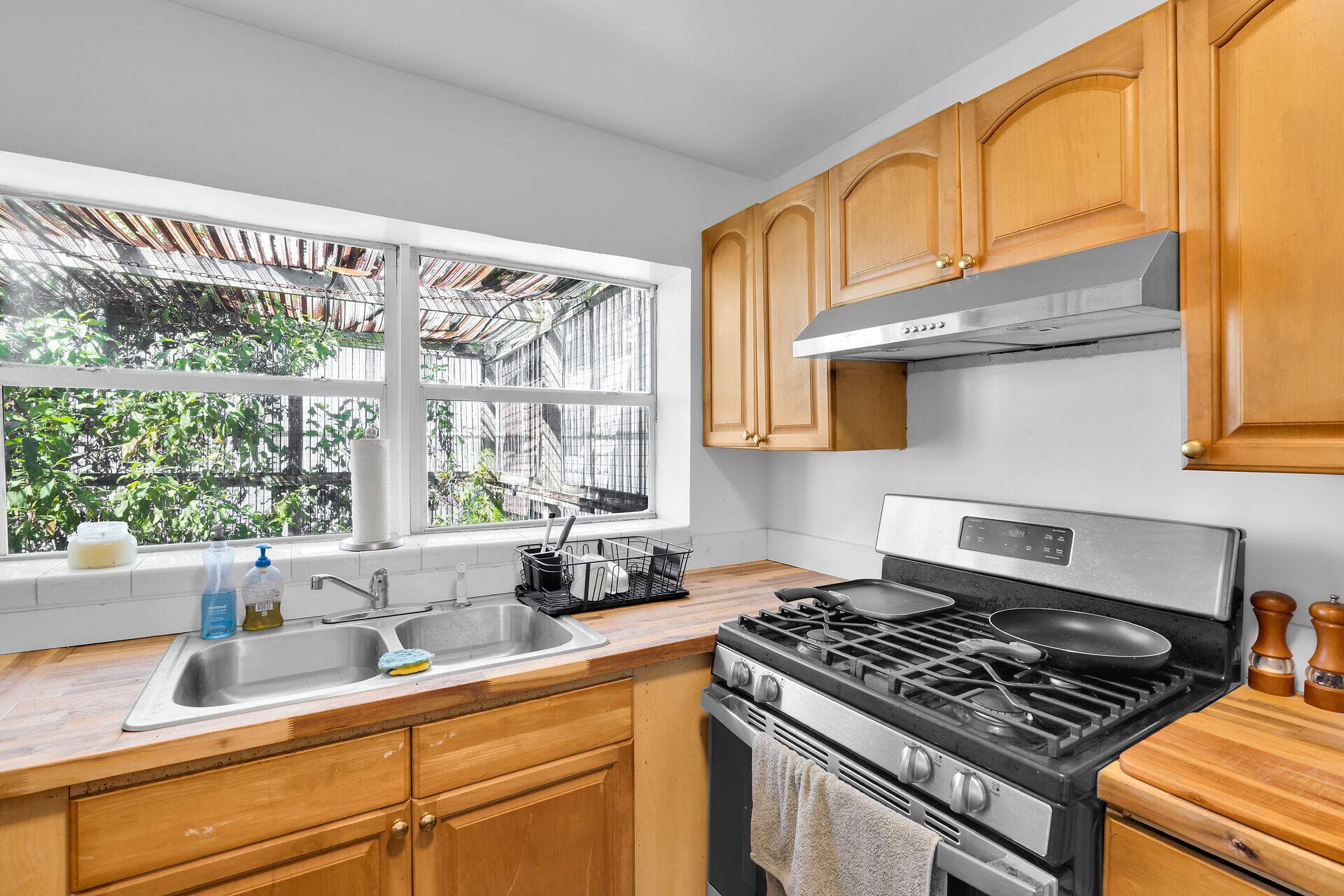 4 Shore Drive photo 12