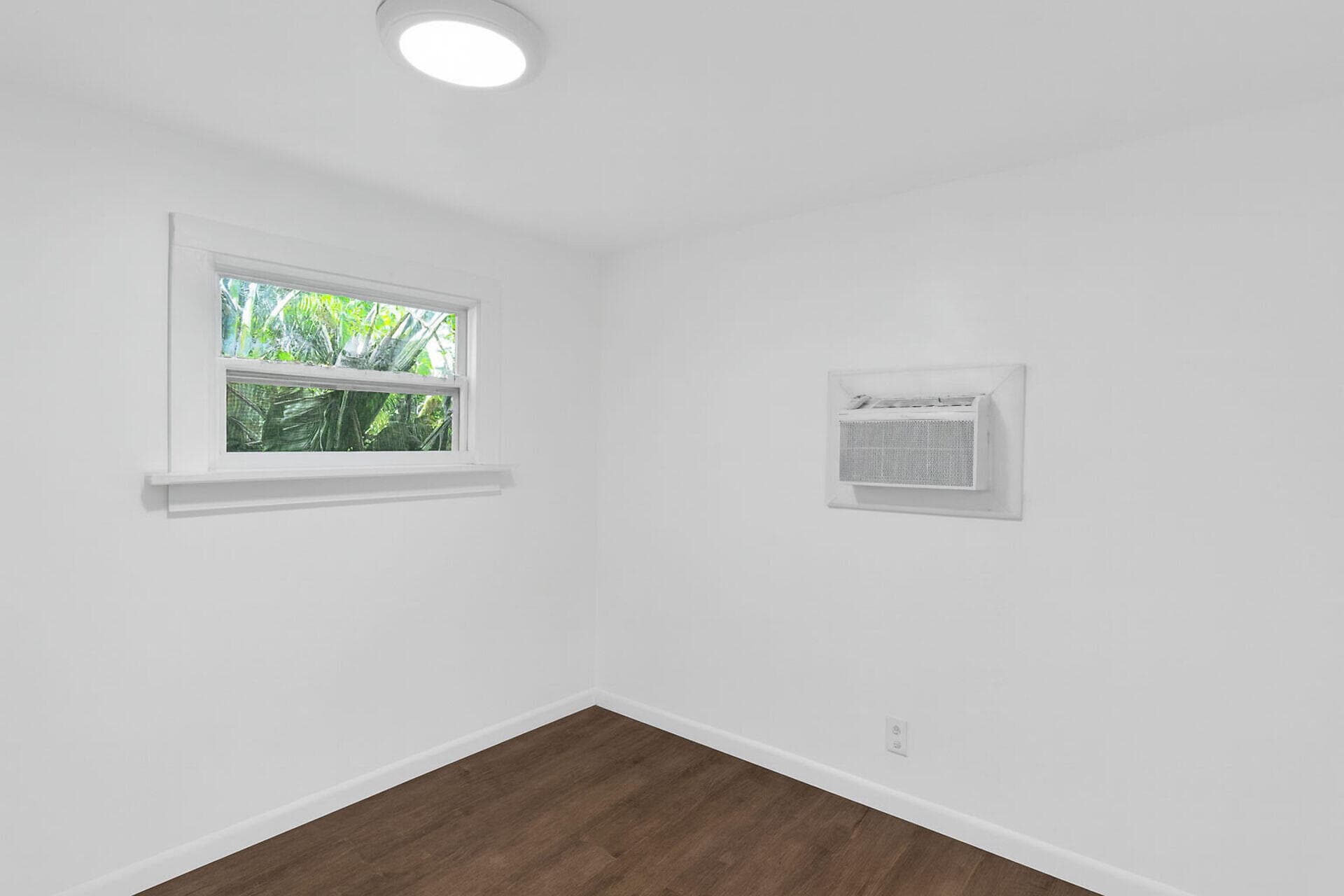 4 Shore Drive photo 15